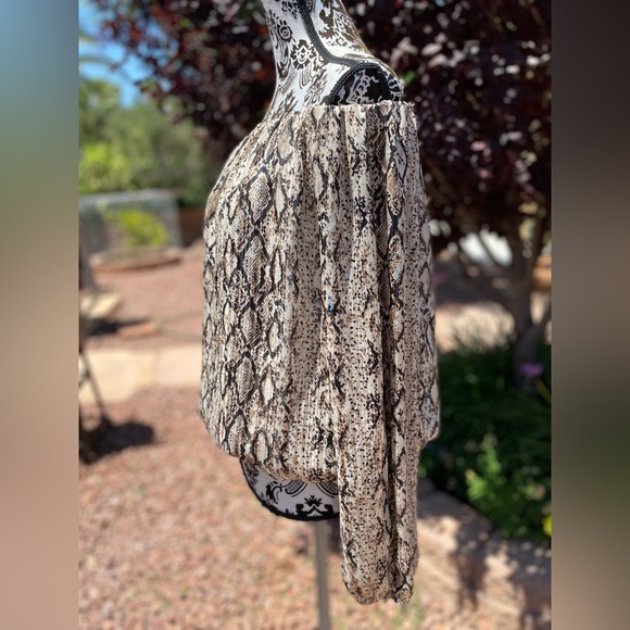 DO+BE blouse size S - Picture 8 of 10